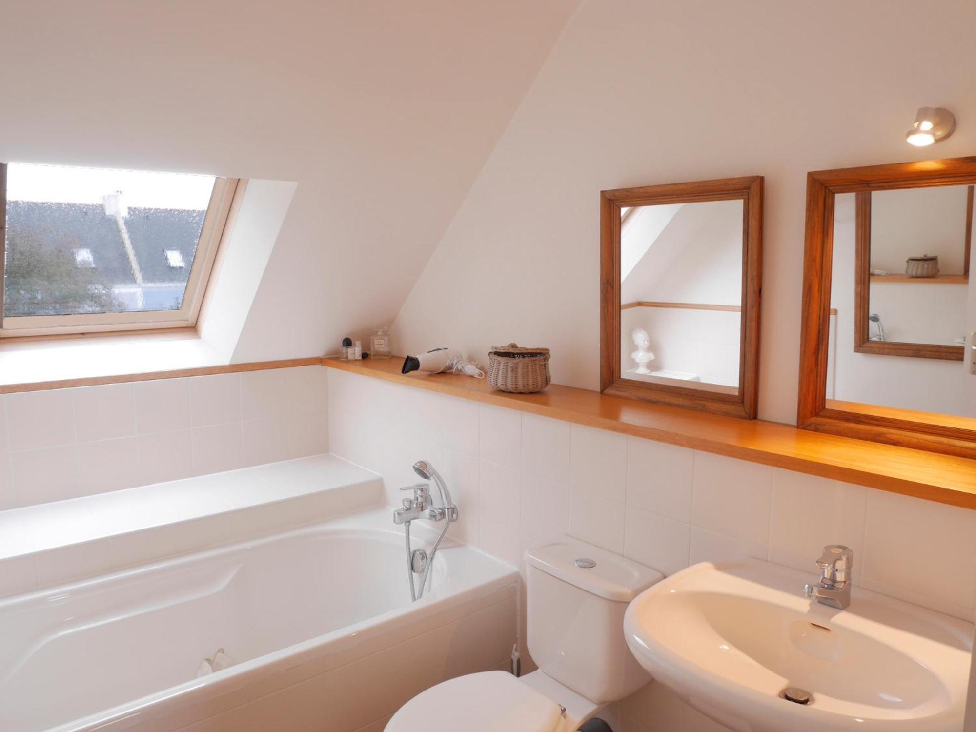 Charmante Maison A Sauzon Avec Grand Jardin, Proche Commerces Et Plage - Fr-1-418-82 外观 照片